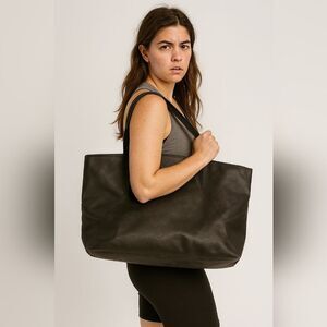 Lululemon Black Gym Tote Bag 17x13x7 Athletic Athleisure Yoga Sporty *Flaws*